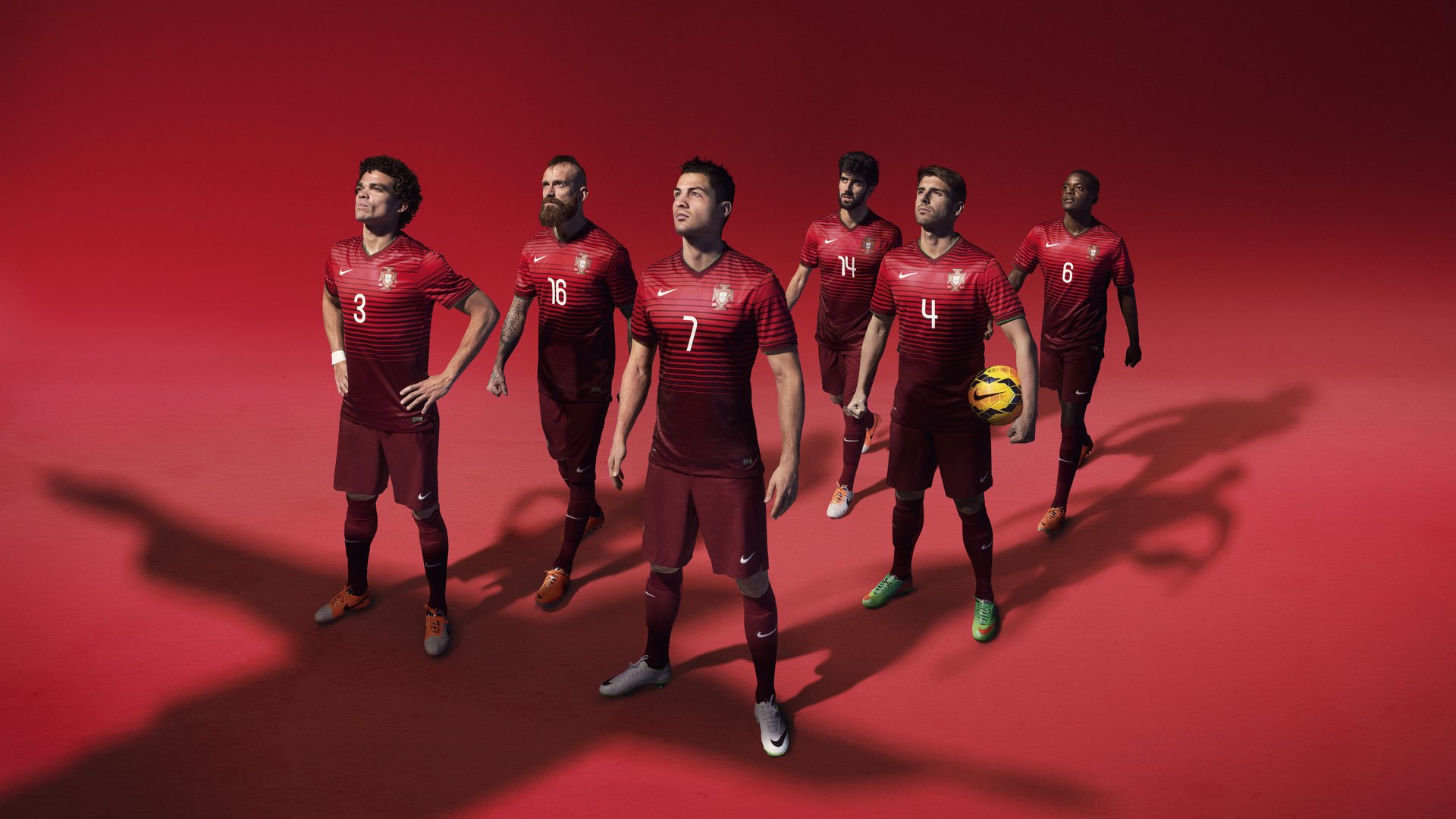 湖北男篮抢眼表现，队员拼尽全力奏响胜利之歌！，湖北男篮球员